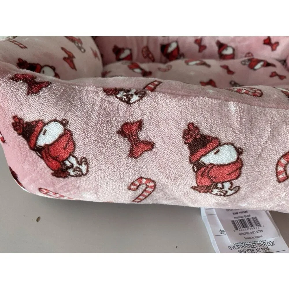 Peanuts snoopy small
