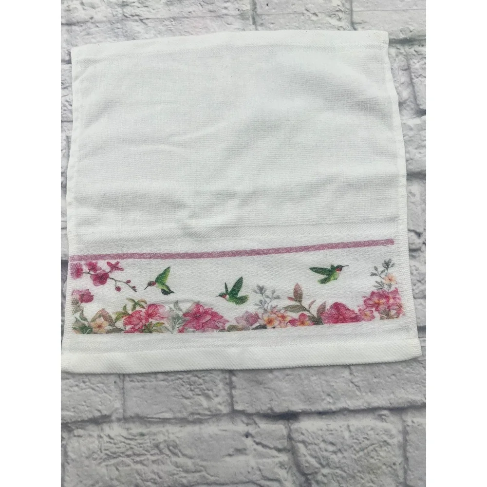 Hummingbird floral bath