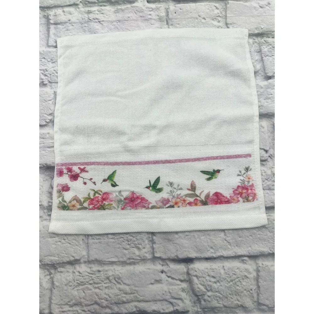 Hummingbird floral bath