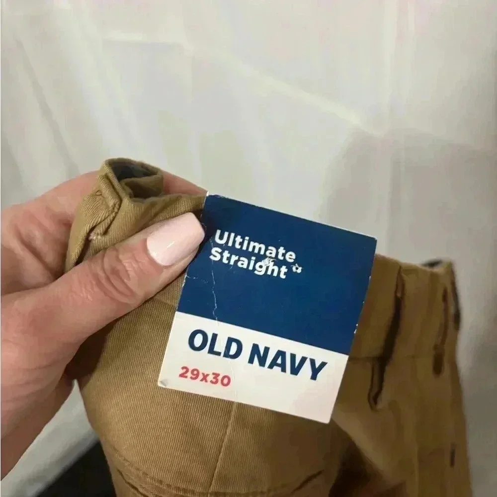 Old Navy ships business
