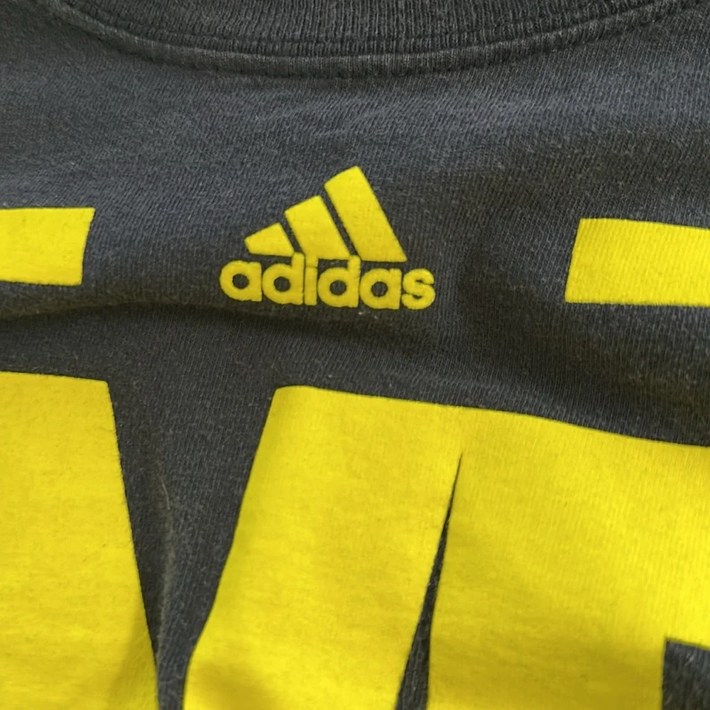 Michigan  Adidas‎ Graphic Long Sleeve Shirt size large