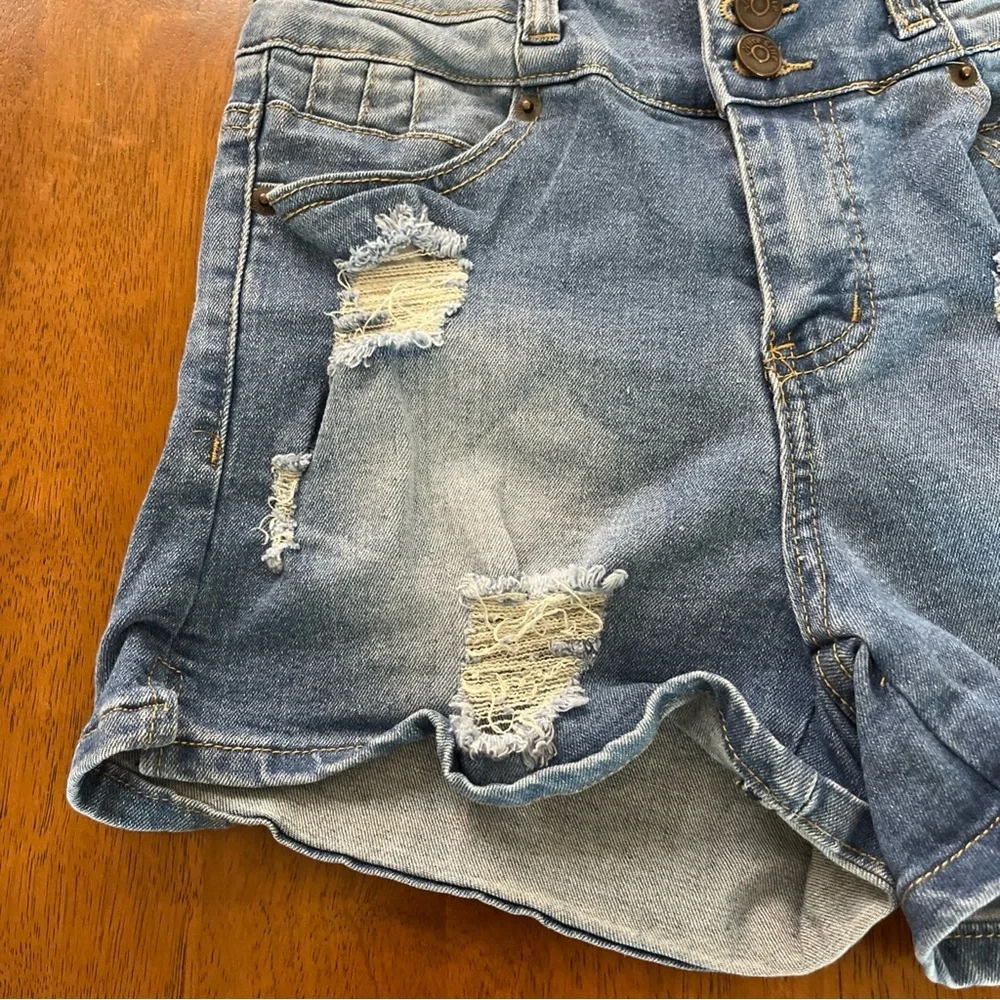 Vince stylish distressed