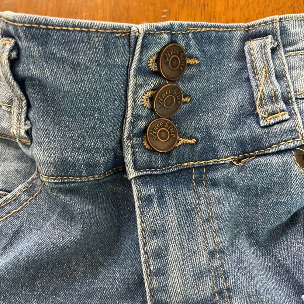 Vince stylish distressed