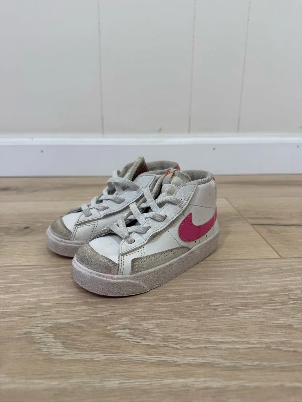 Nike Summit White Pinksicle Blazer Mid ‘77 TD
