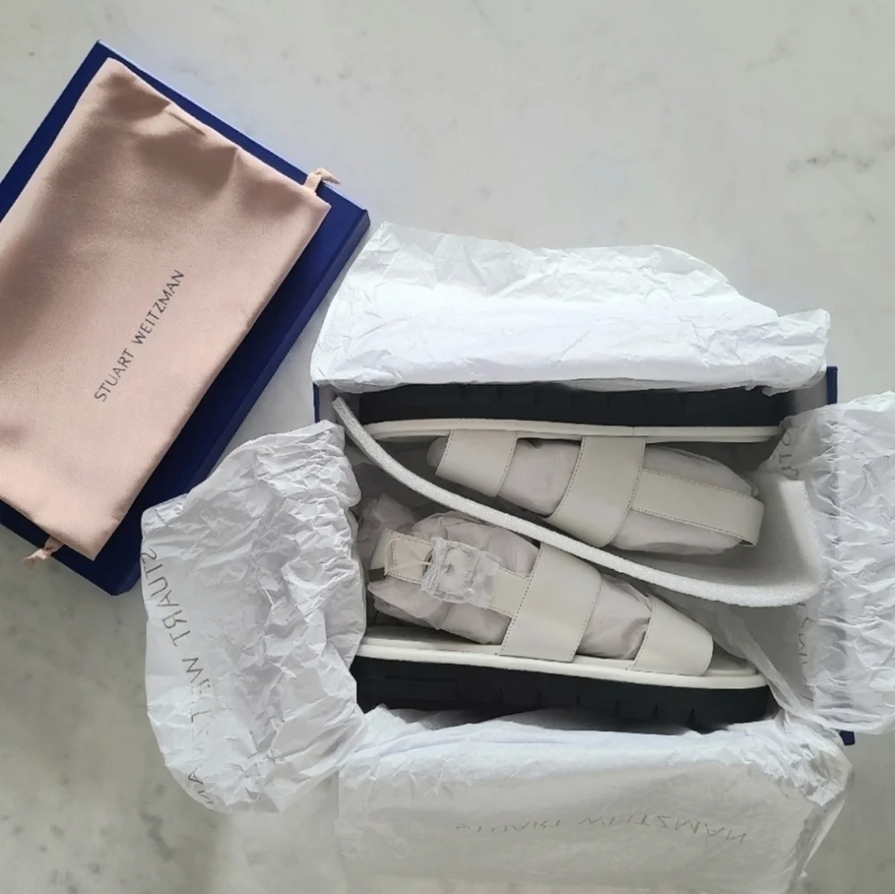 Stuart Weitzman comfortable leather