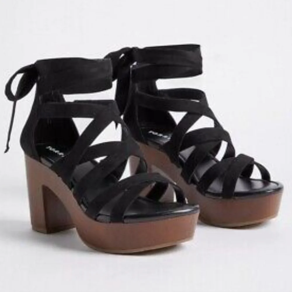 torrid great lightly