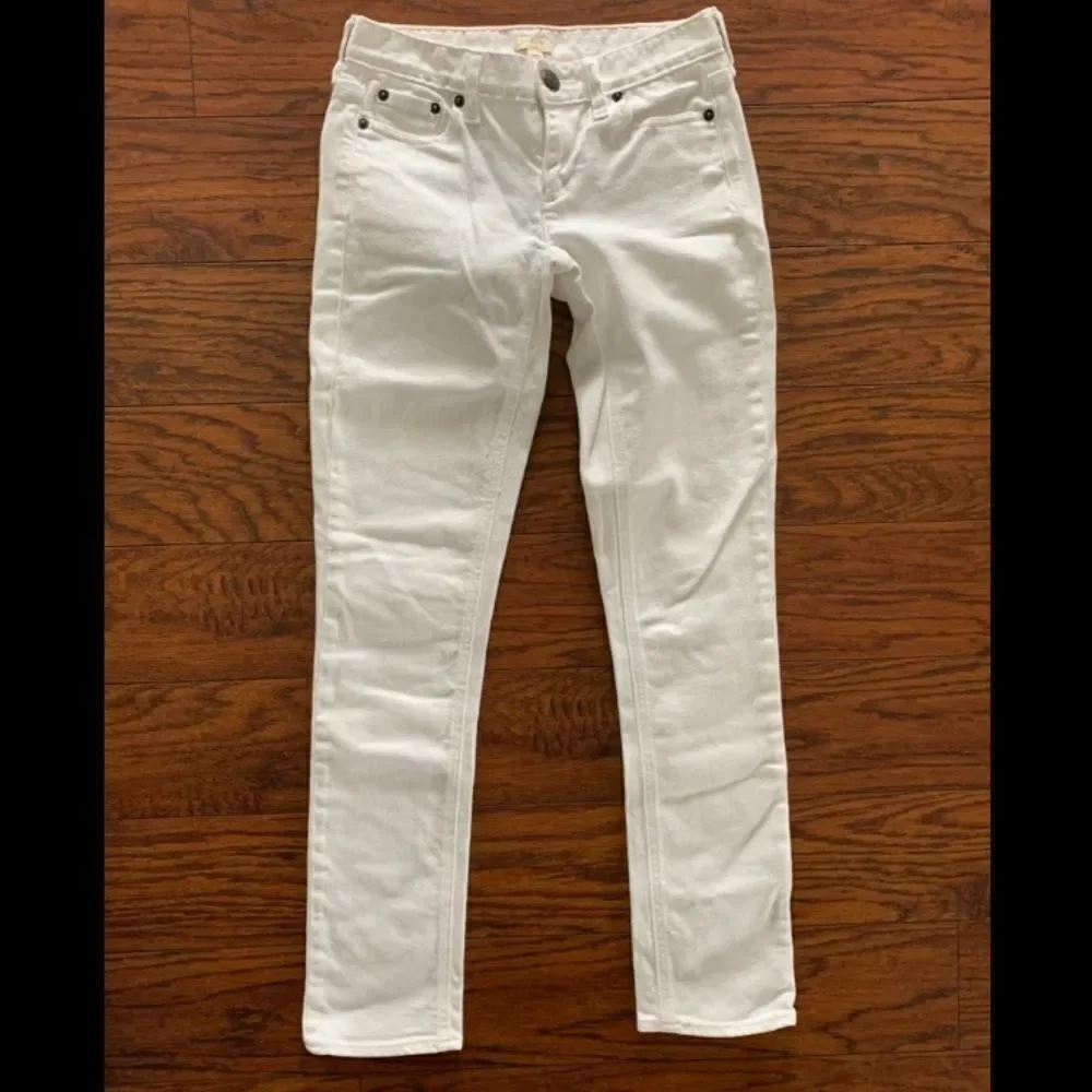J.Crew white stretch skinny jeans. Size 24