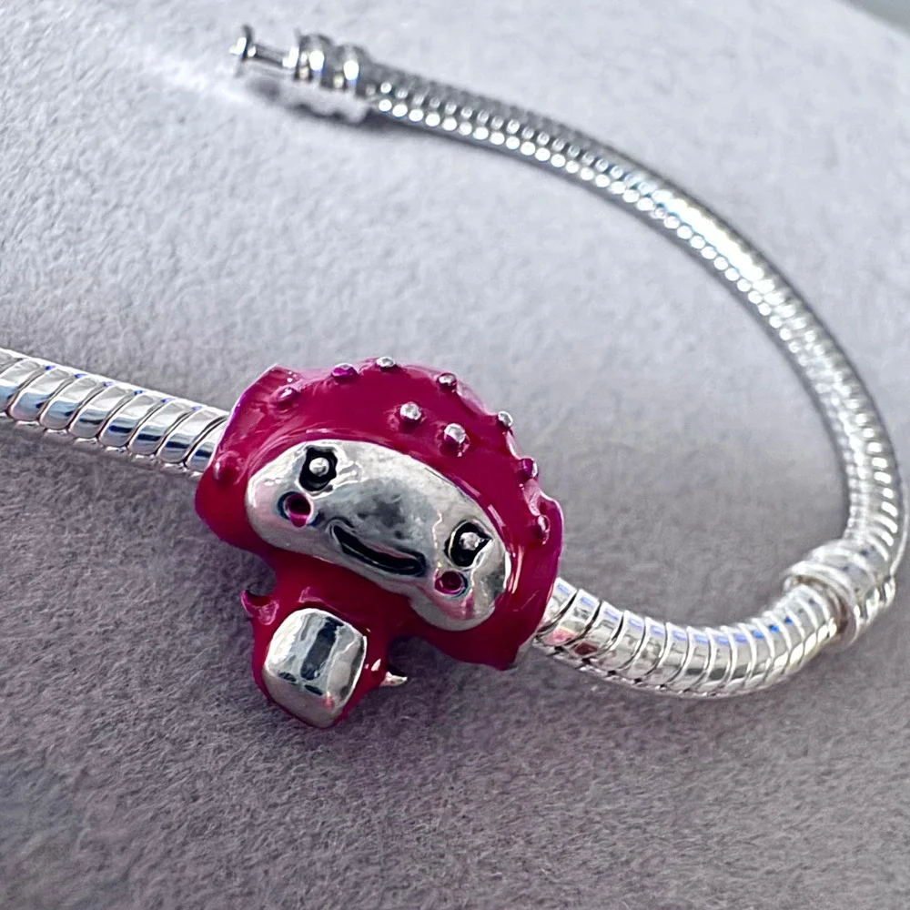 Pandora red mushroom