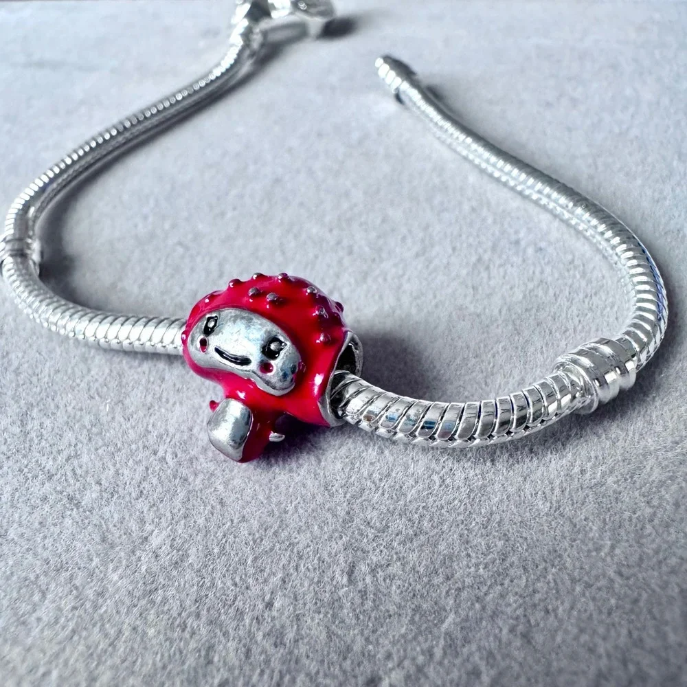 Pandora red mushroom