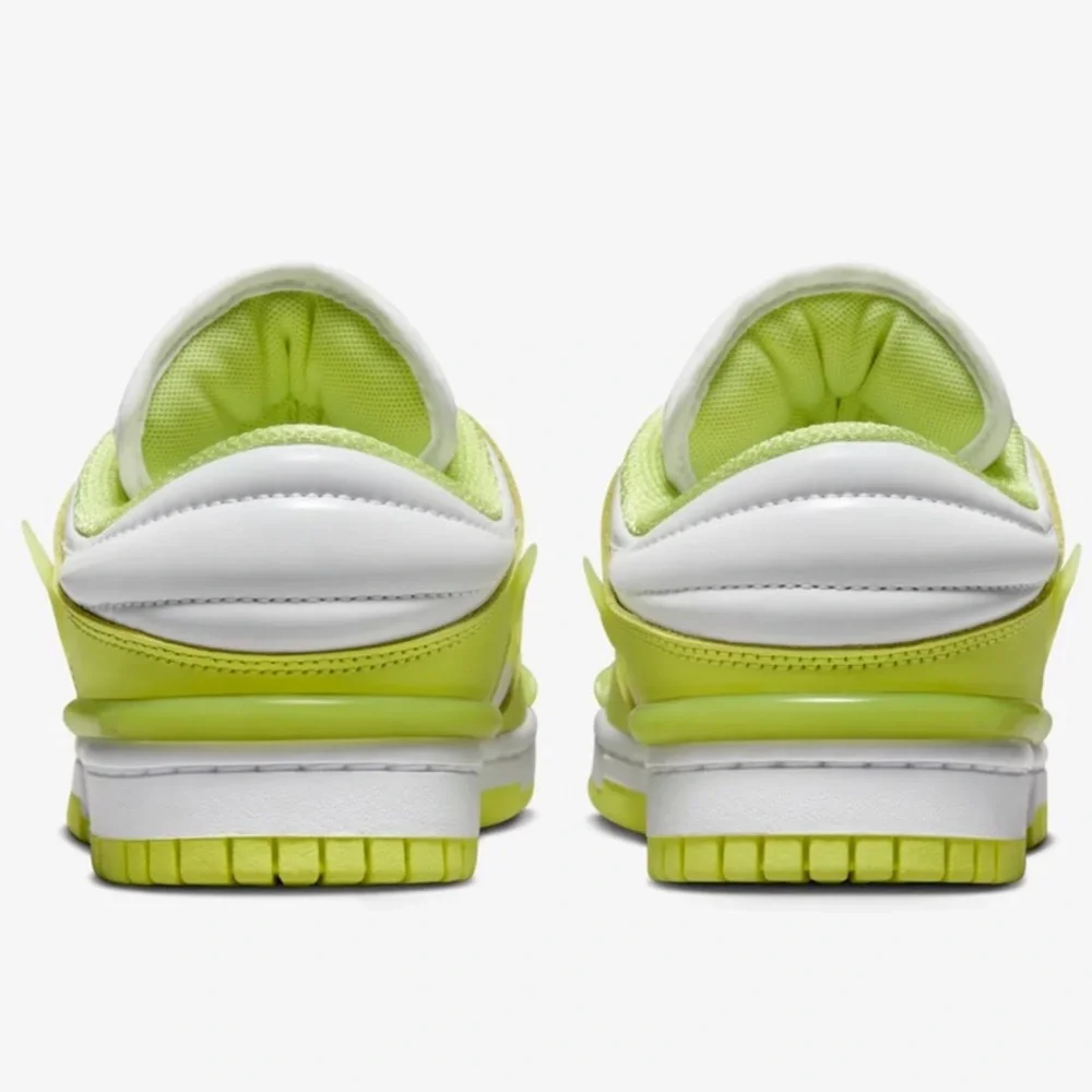 Nike women dunk