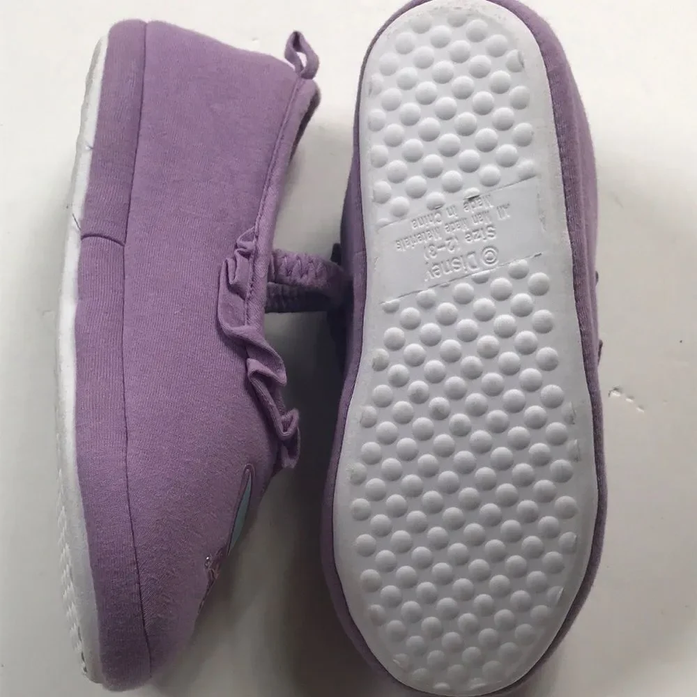 10/X$ 50 Disney Fiareis Girl Slippers Size 2/3