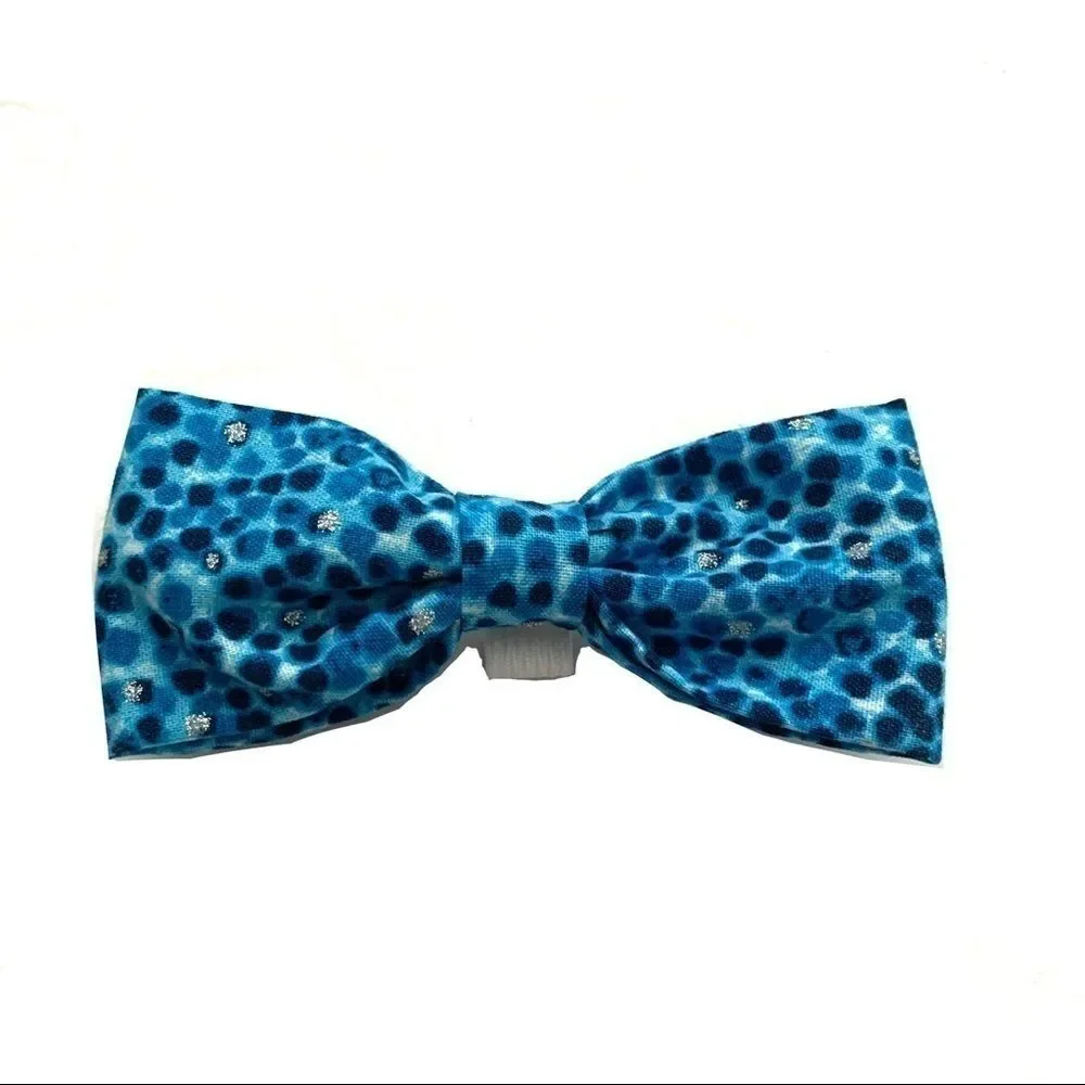 New Handmade 1 Dog Bow for Collar Blue & Silver Polka Dot 4 x 2 inches