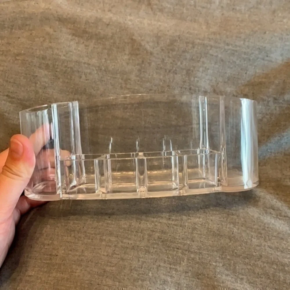 Bino plastic makeup