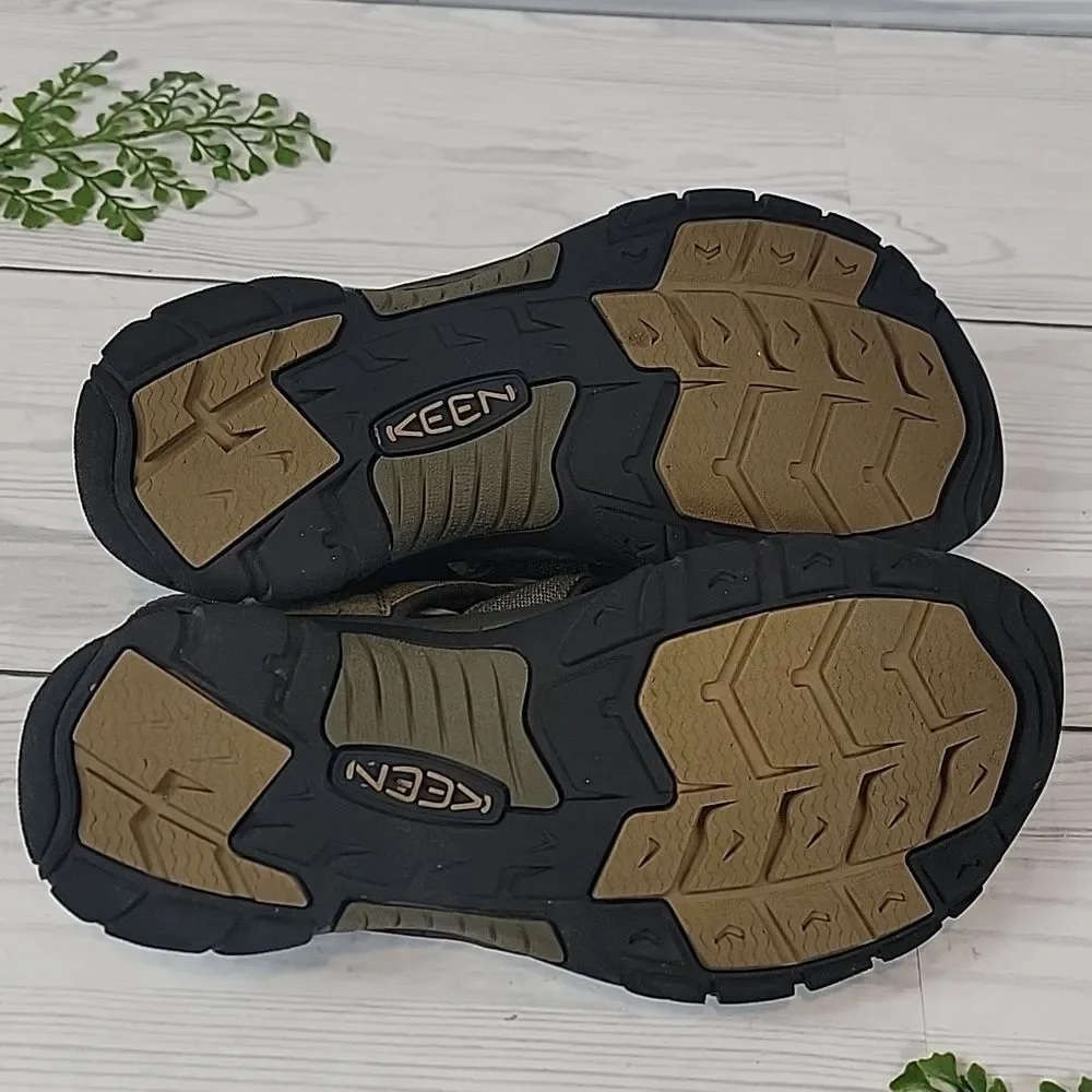 Keen Newport multi-sport Sandals Khaki Olive Mens Size 11