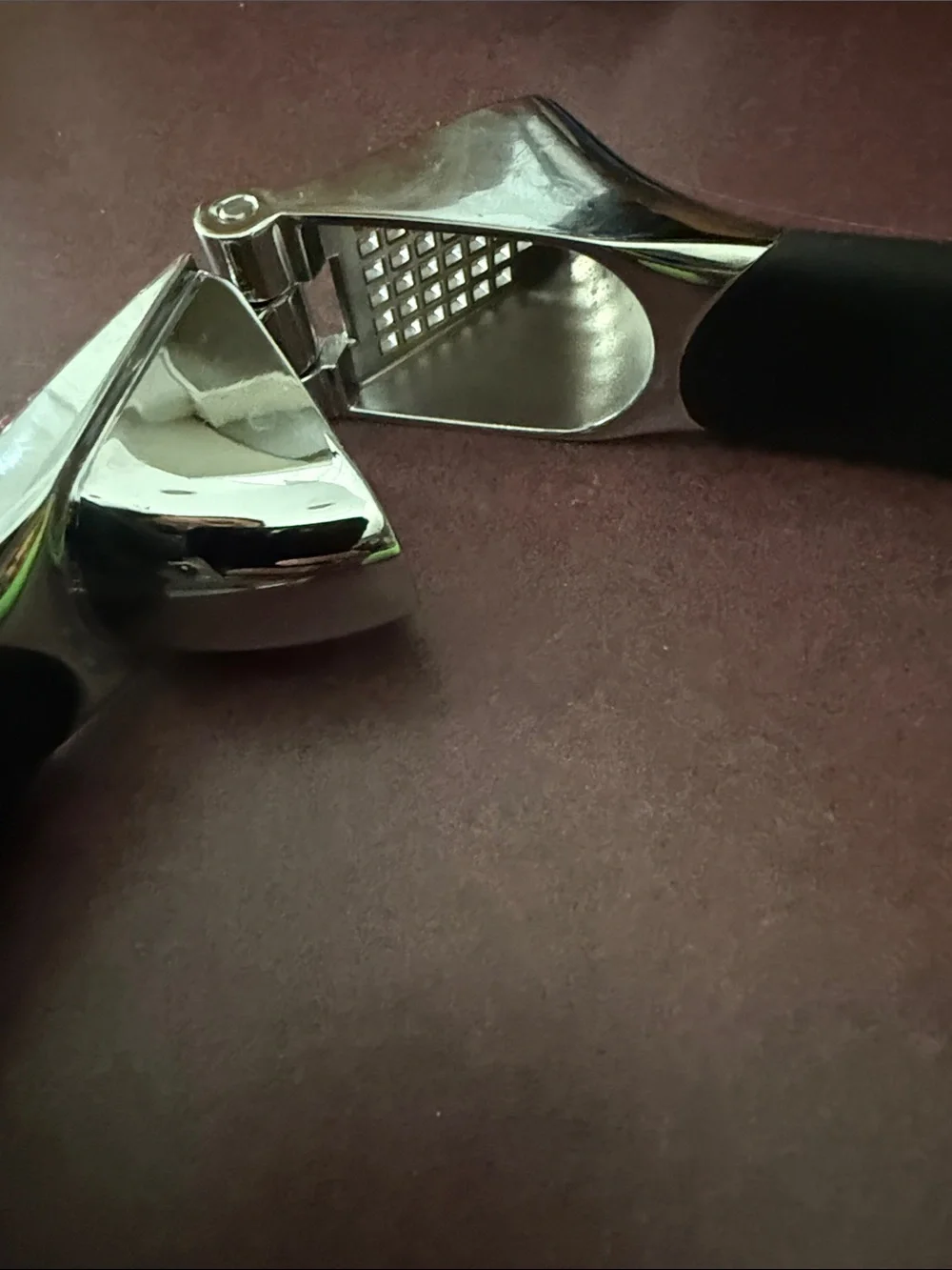 Oxo garlic press