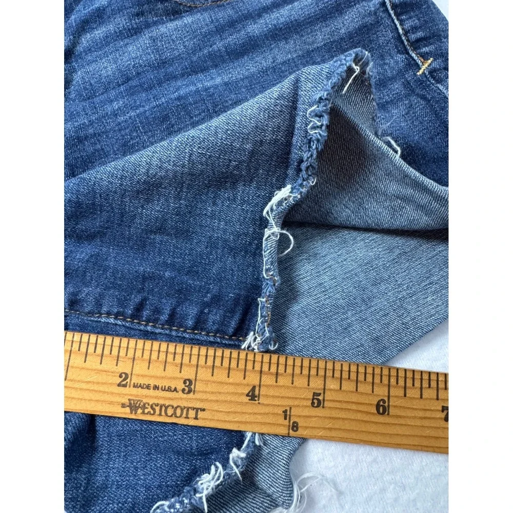 American Eagle Outfitters step into