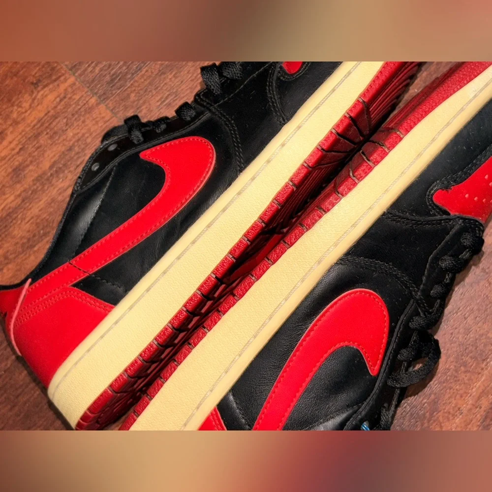 Air Jordan 1 Low OG Bred Sneakers, Men Size 10, Red Black