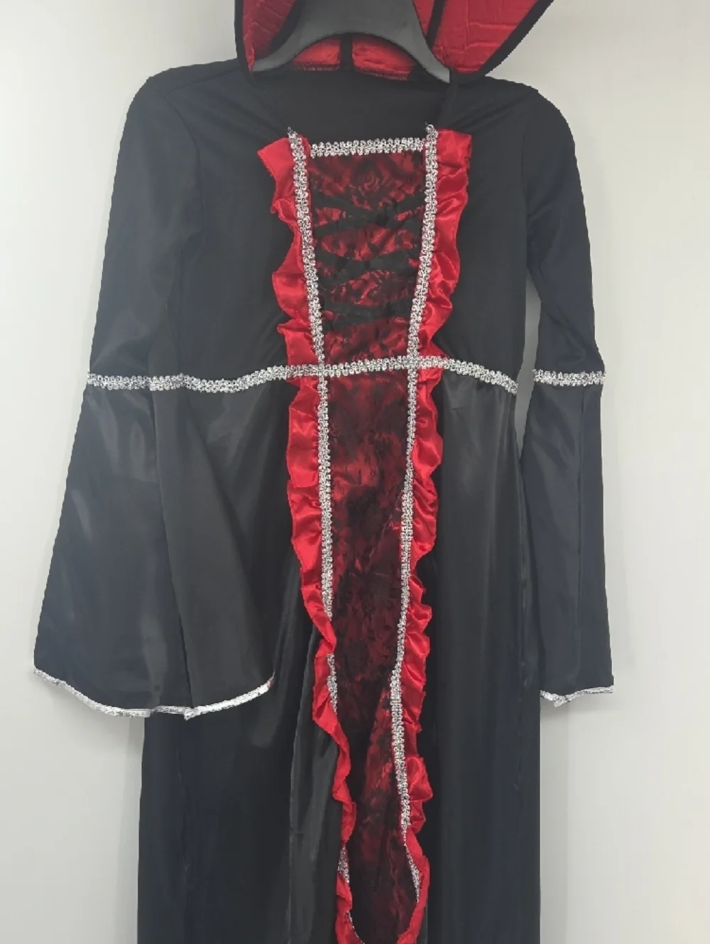 N/A black red