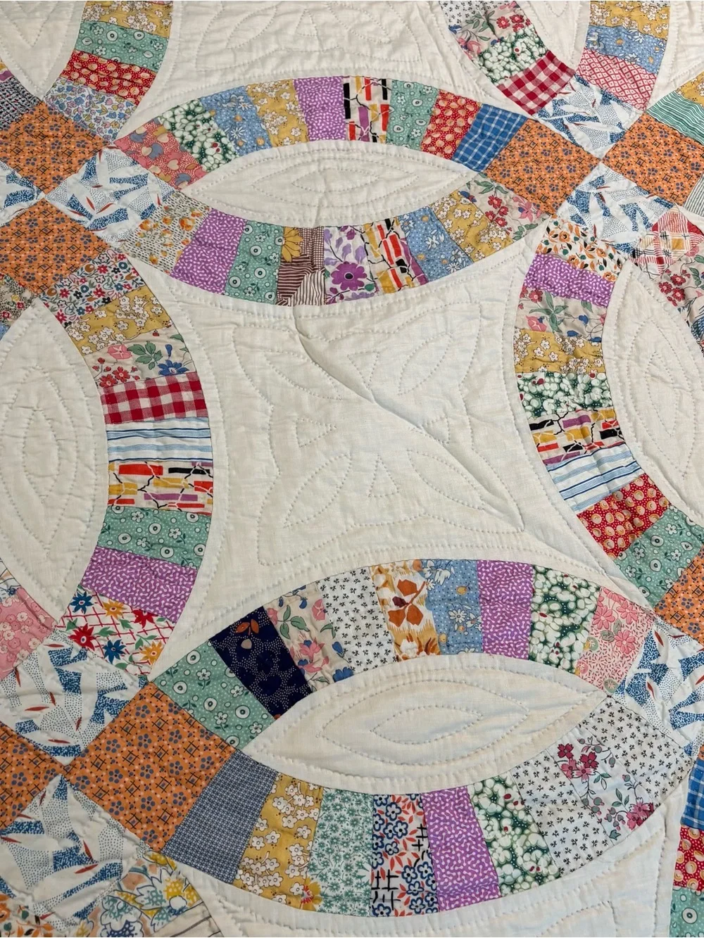 Vintage 1930s Handmade Double Wedding Ring Pattern Quilt (86