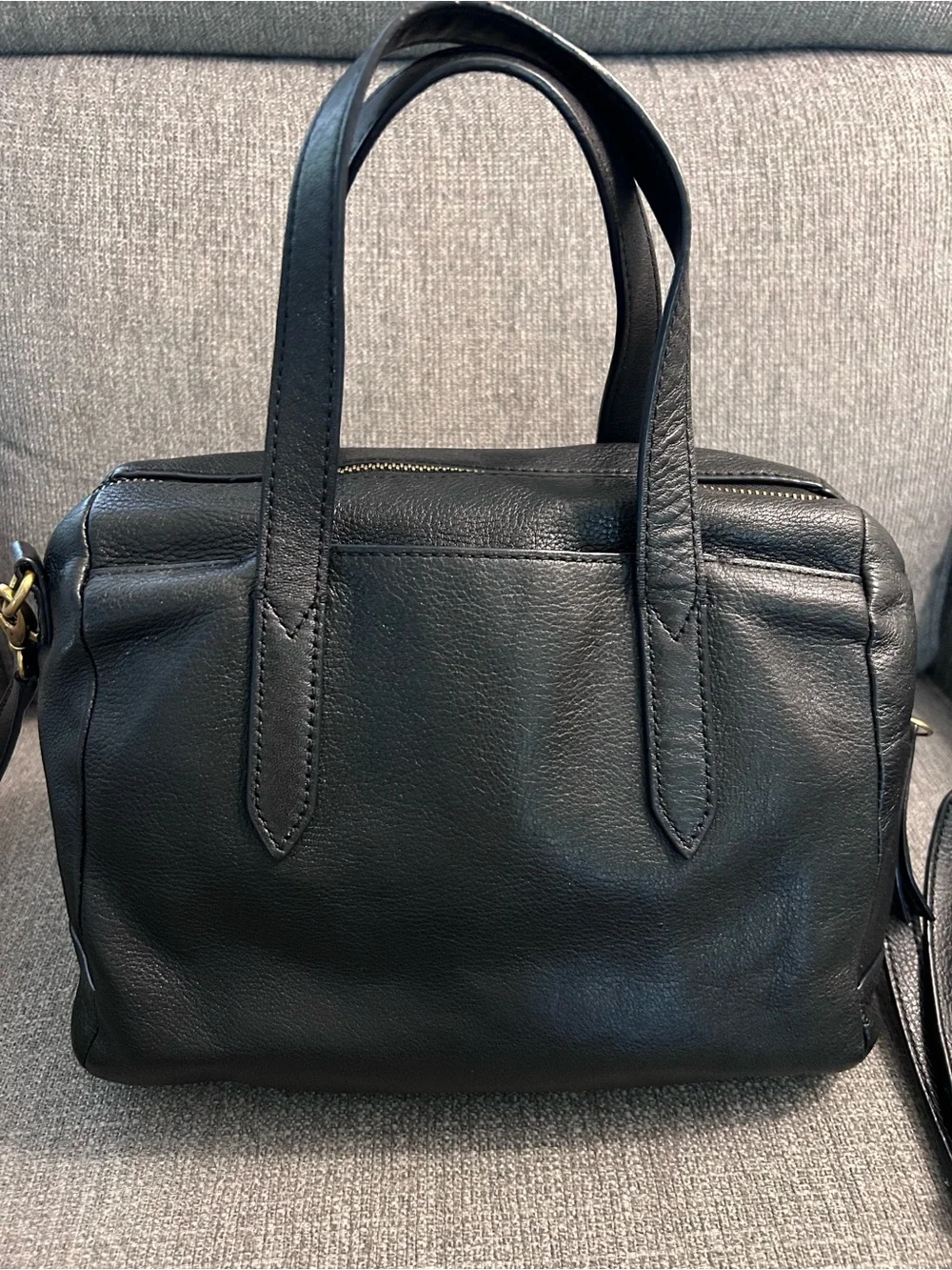 Fossil small handles versatile