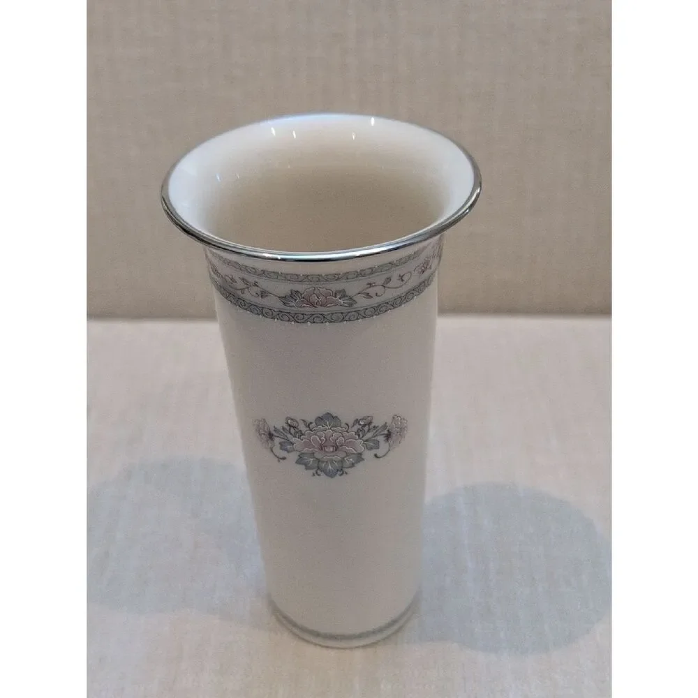 Lenox creamware 25 refined