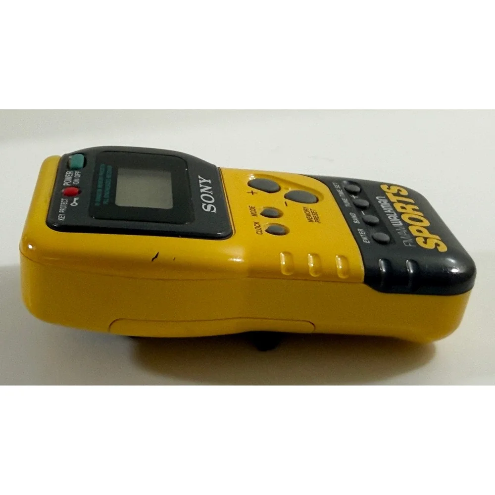 Sony Sports Walkman Radio Yellow FM AM PLL Synthesized Receiver SRF-M70