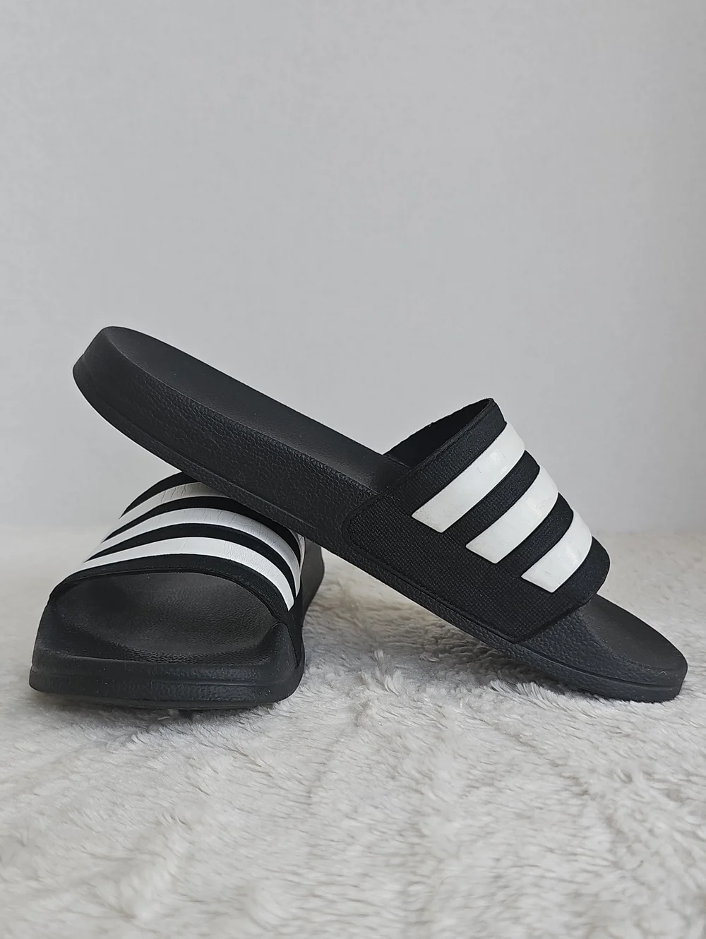 ​adidas Classic 3-Stripe Slide Sandals Black White NWOT Men's Sz (6)  M
