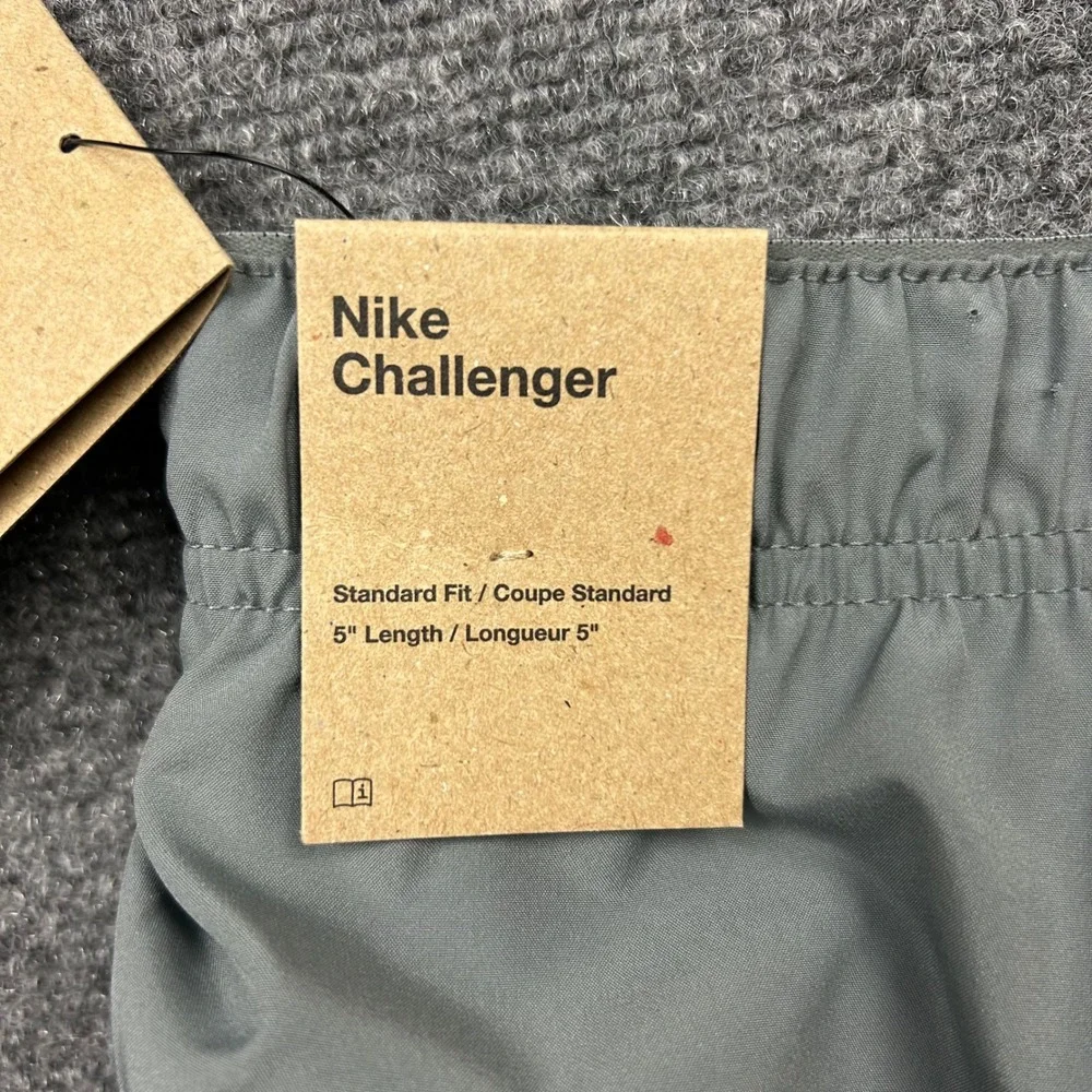 Nike challenger running