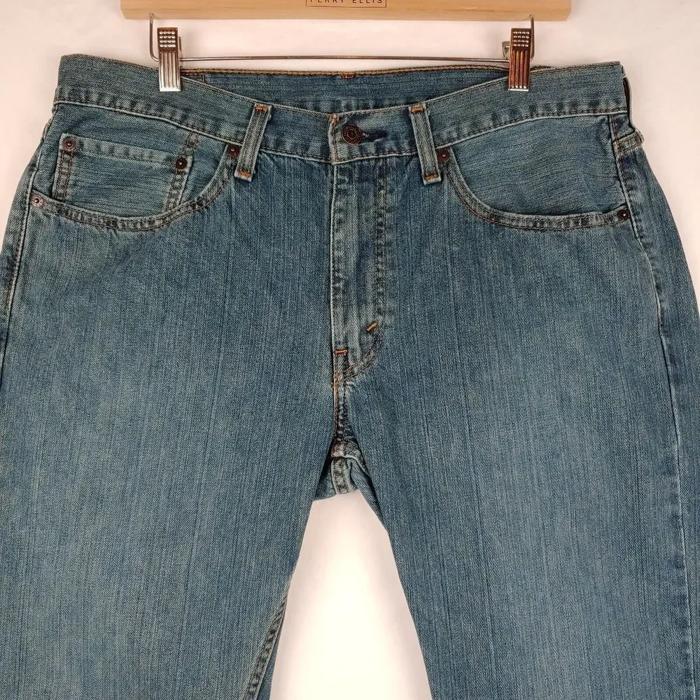 Levis levis 559