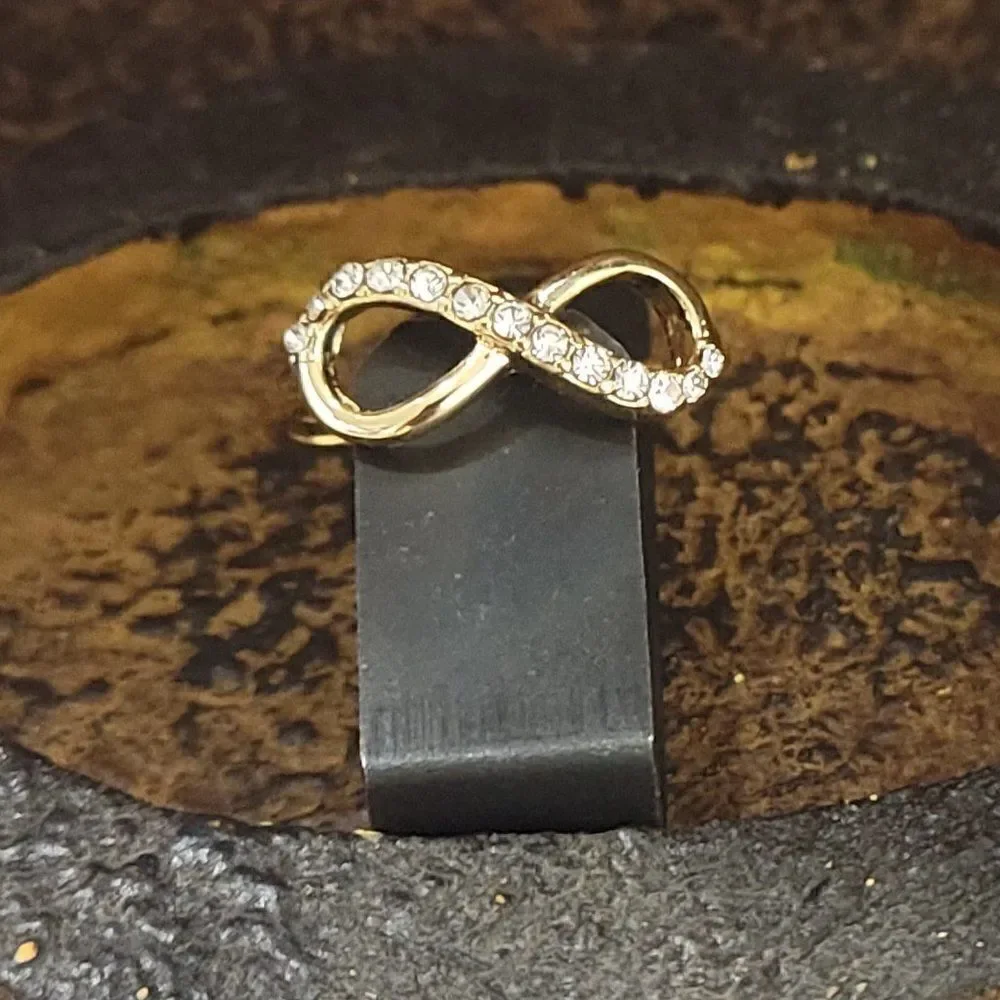 Carricks Designs women dainty