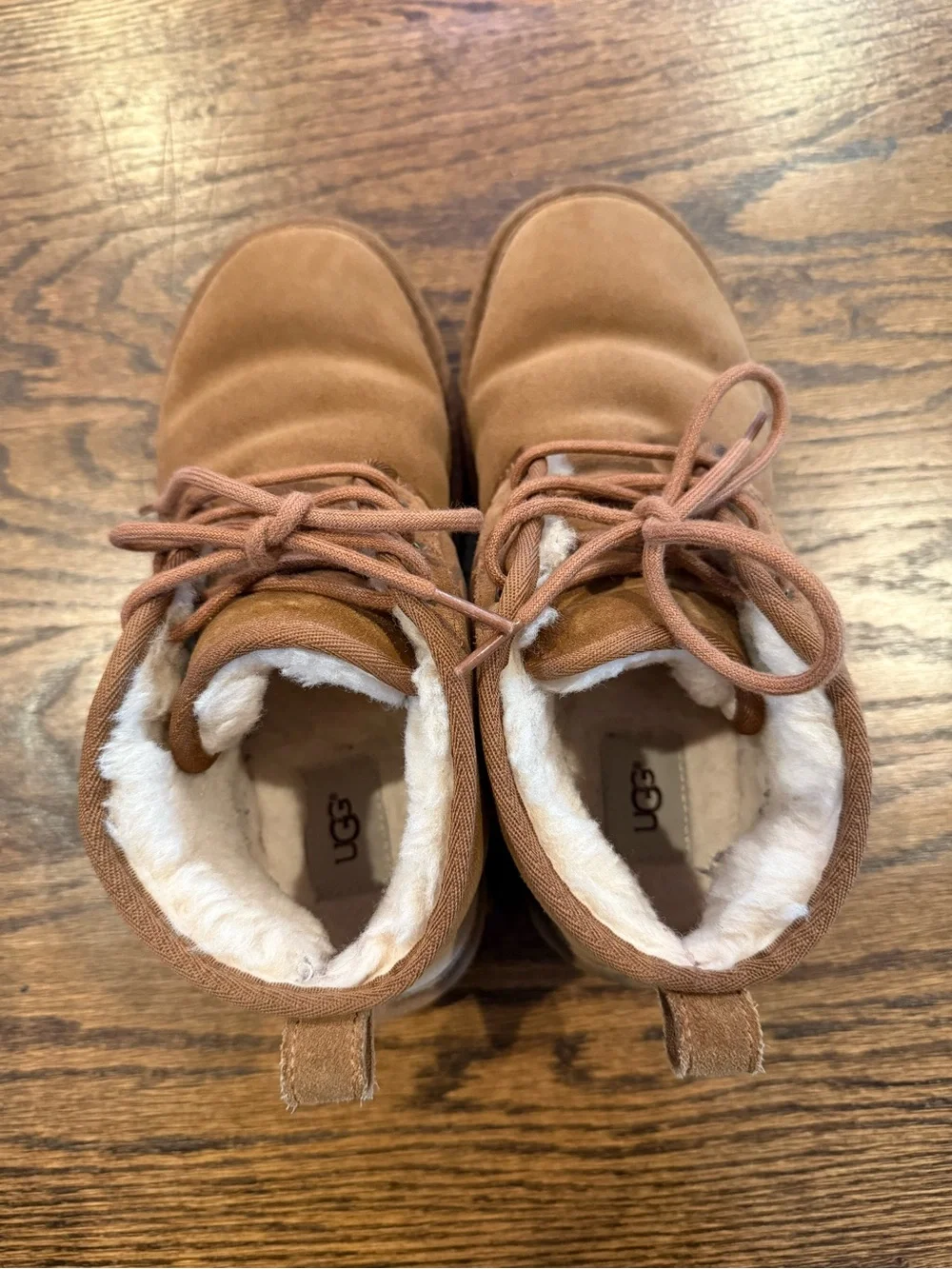 UGG home new