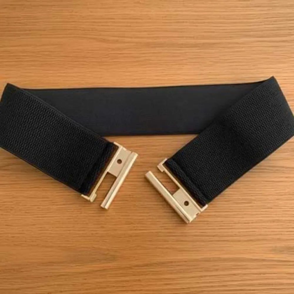 Elizabeth Besich specifications fashionable