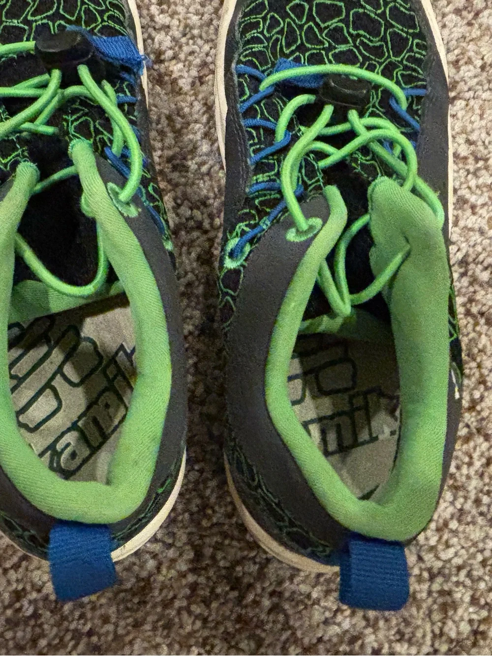 Kamik lightweight sneakers