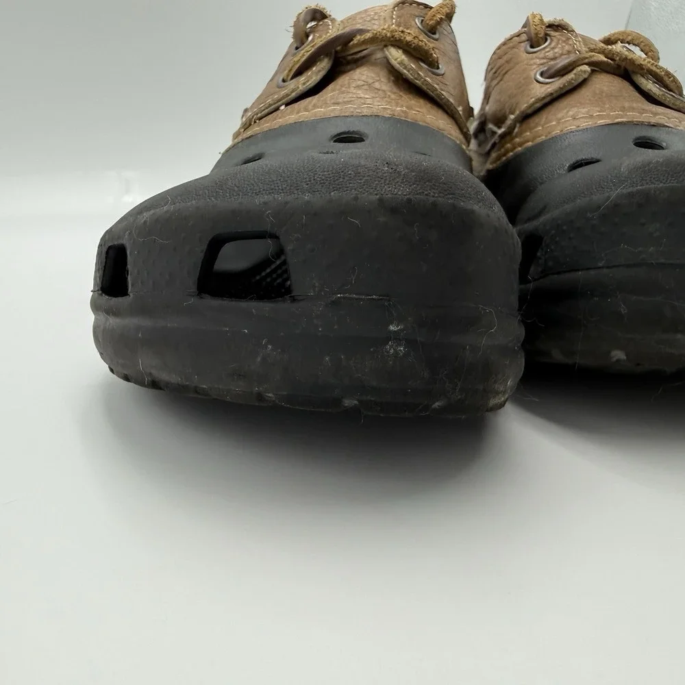 CROCS islander pitcrew