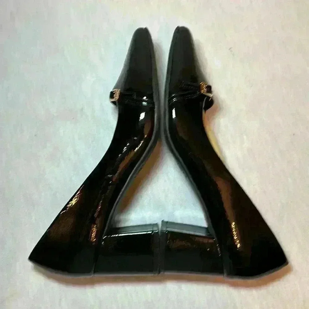 Jones New York these pointed