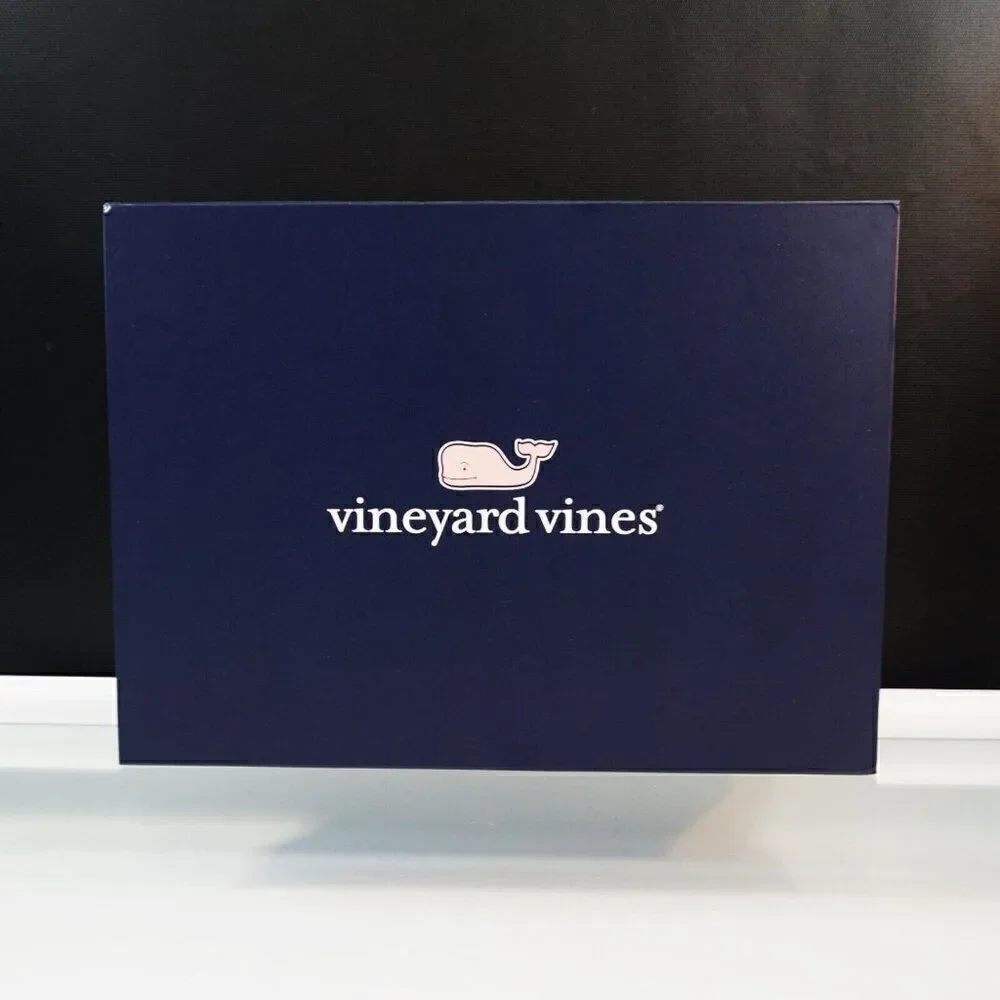 VINEYARD VINES Empty Box Magnetic Closure 15 1/4 x 11 .25 x 2.5 inch Gift Box
