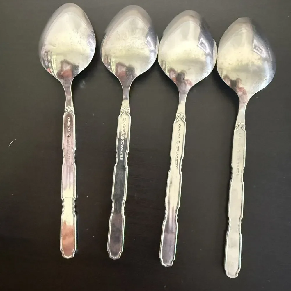 Oneida 24 pieces