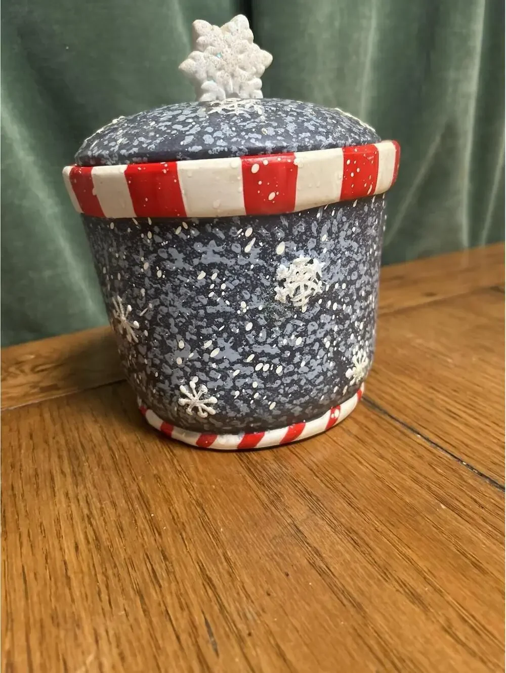 N/A ceramic cookie