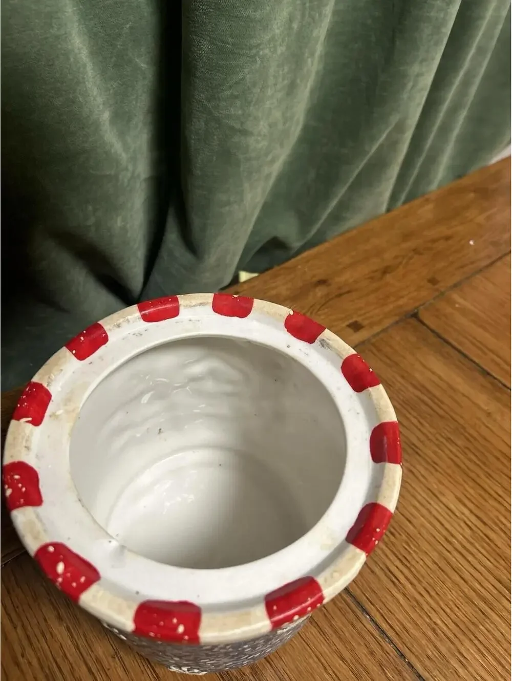 N/A ceramic cookie