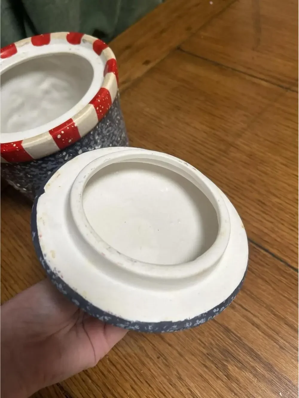 N/A ceramic cookie