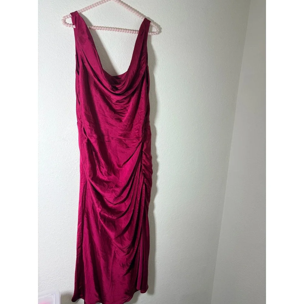 Abercrombie & Fitch lustrous satin