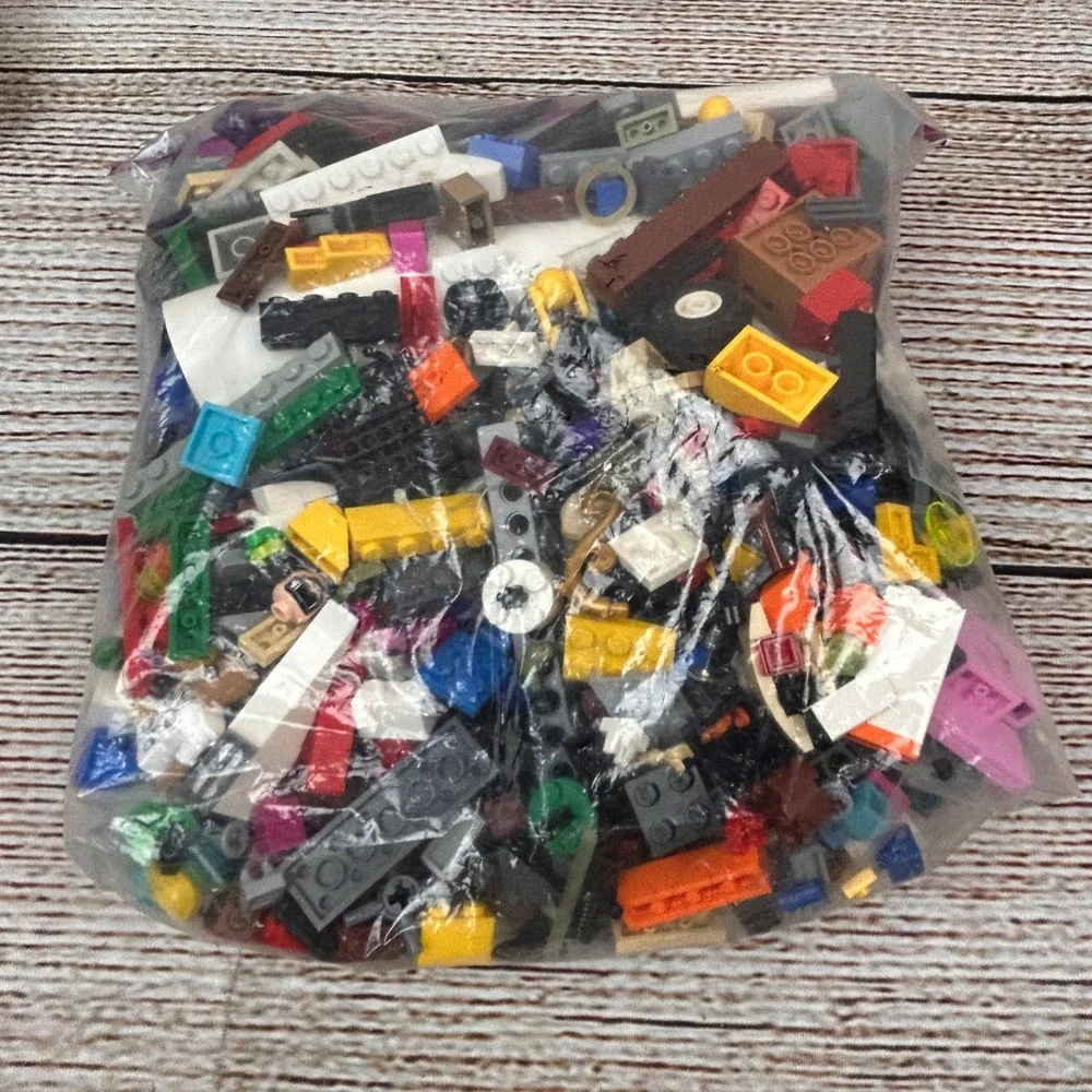 LEGO Bulk Mixed Building‎ Bricks Lot w/ Baseplate Multicolor Assorted 1lb 15oz