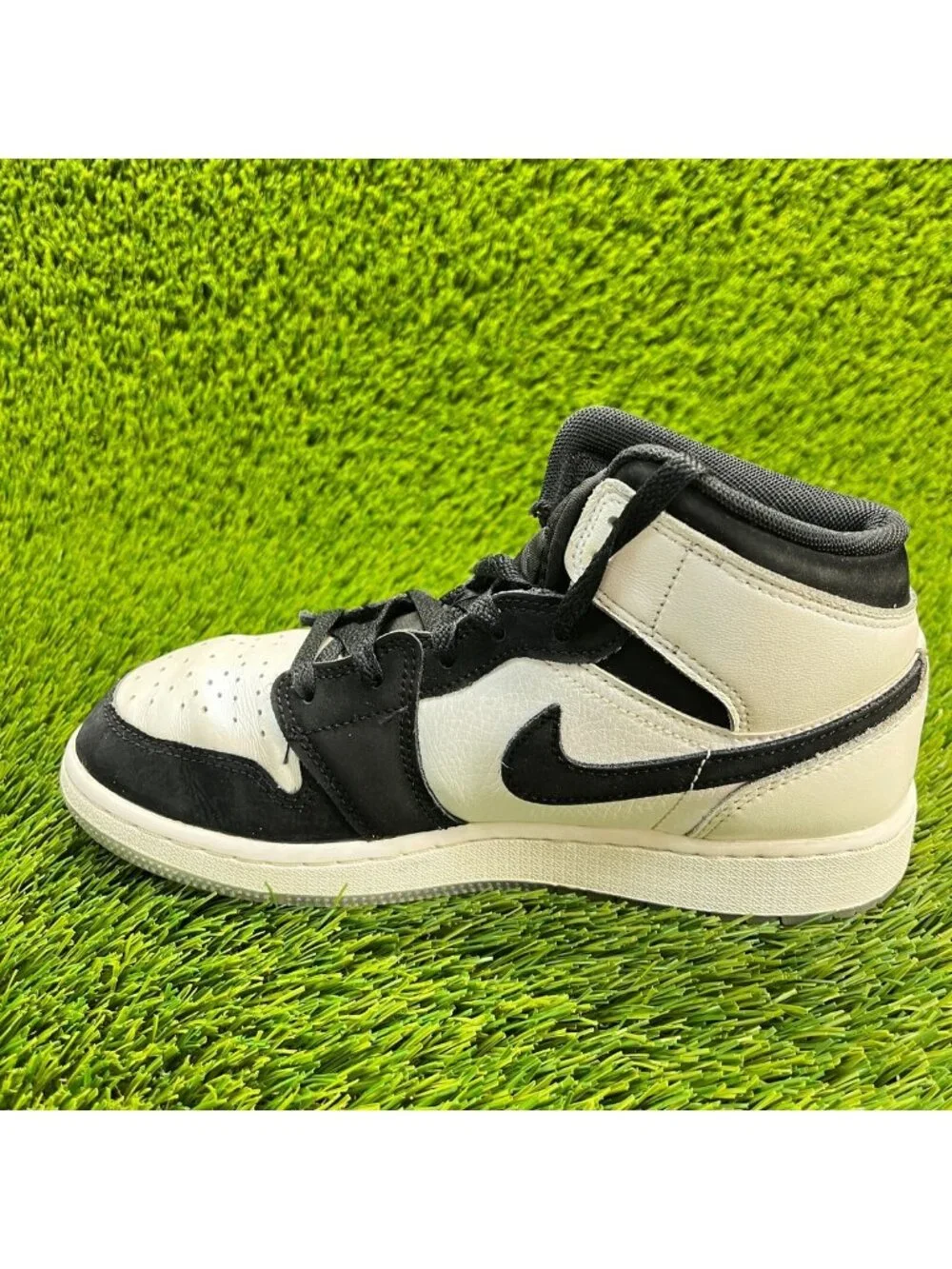 Nike please review