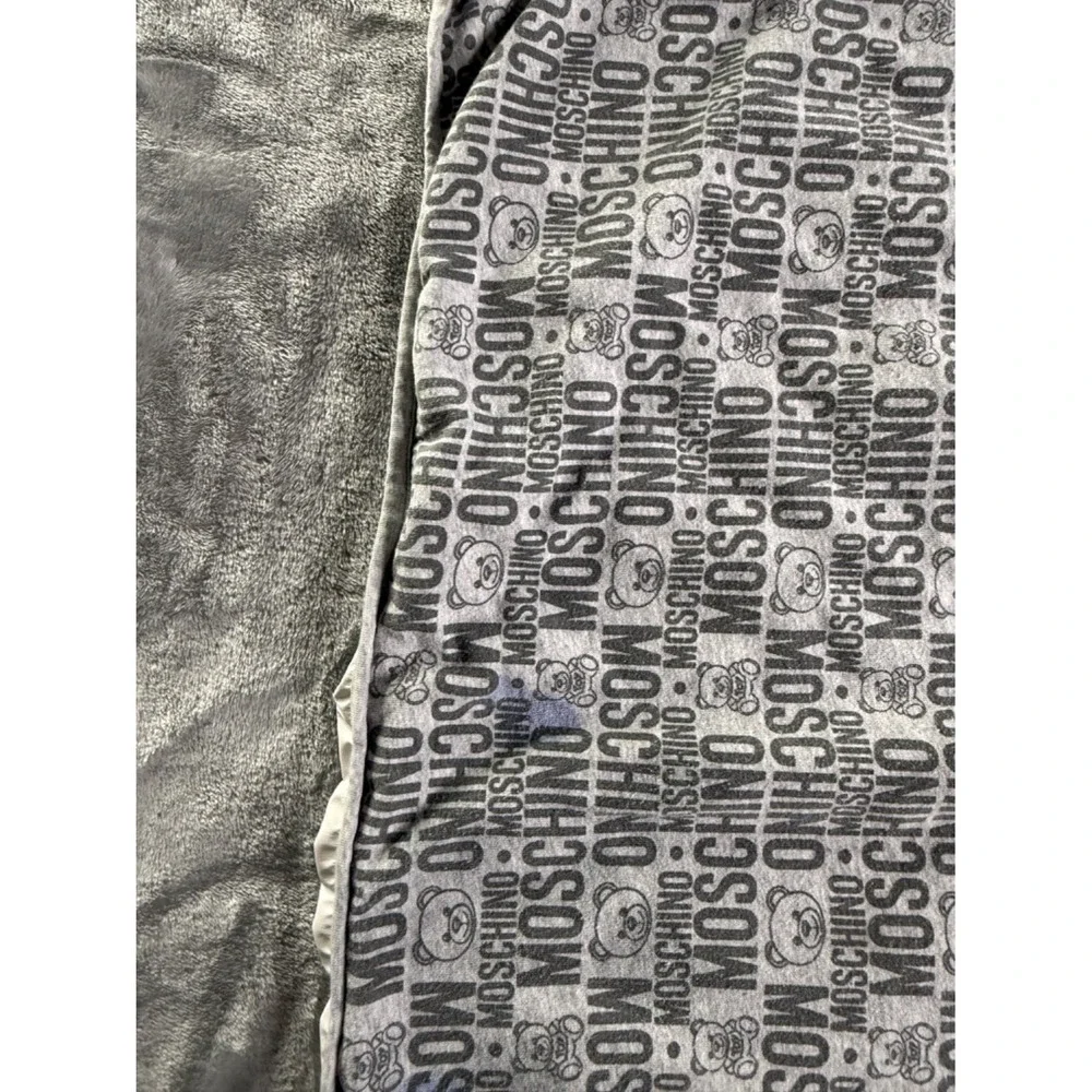 Moschino perimeter brand ldb49