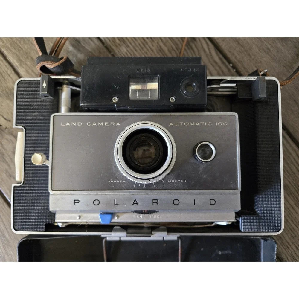 Vintage Polaroid 100 Automatic Land Camera UNTESTED Photography Props Retro