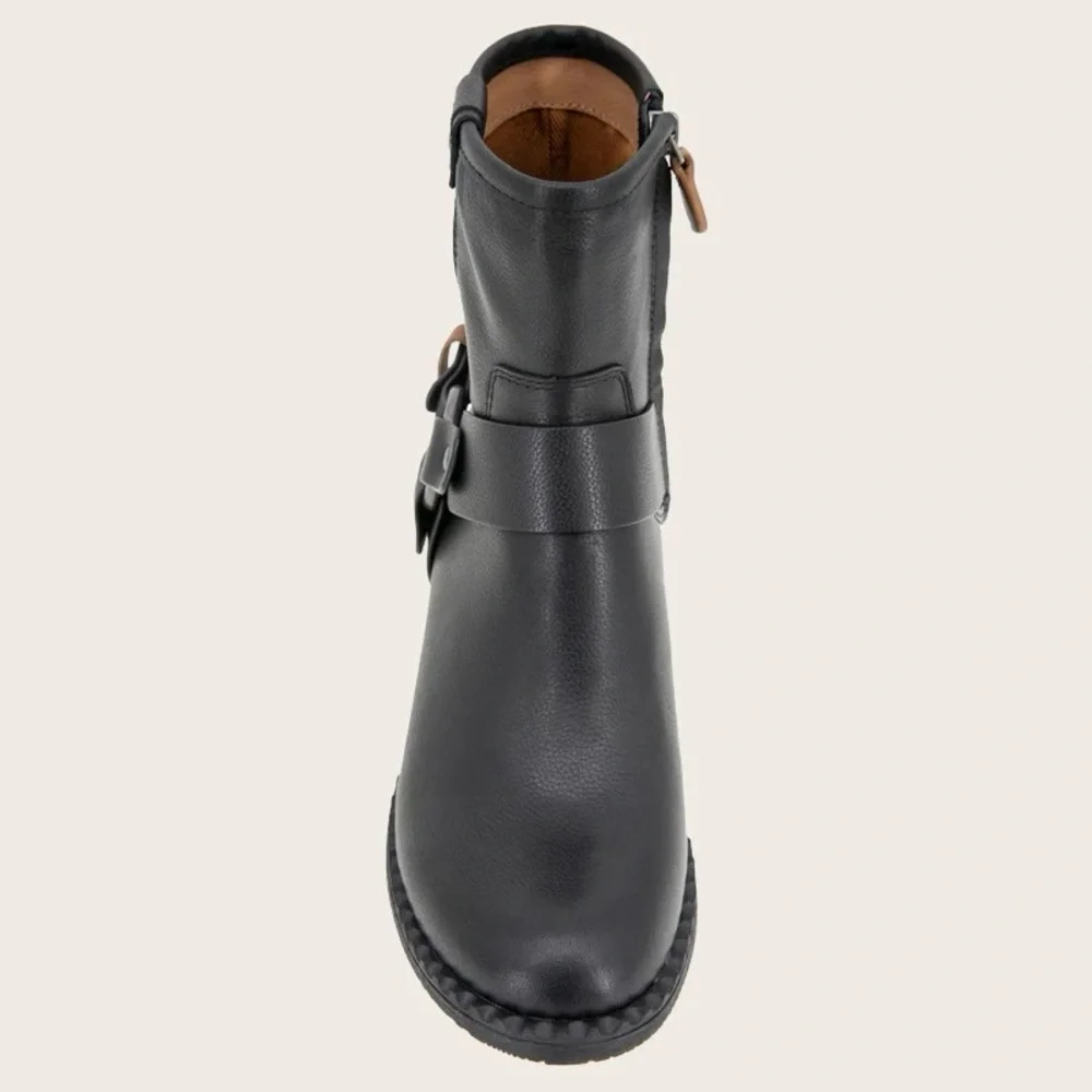 Kenneth Cole brand new