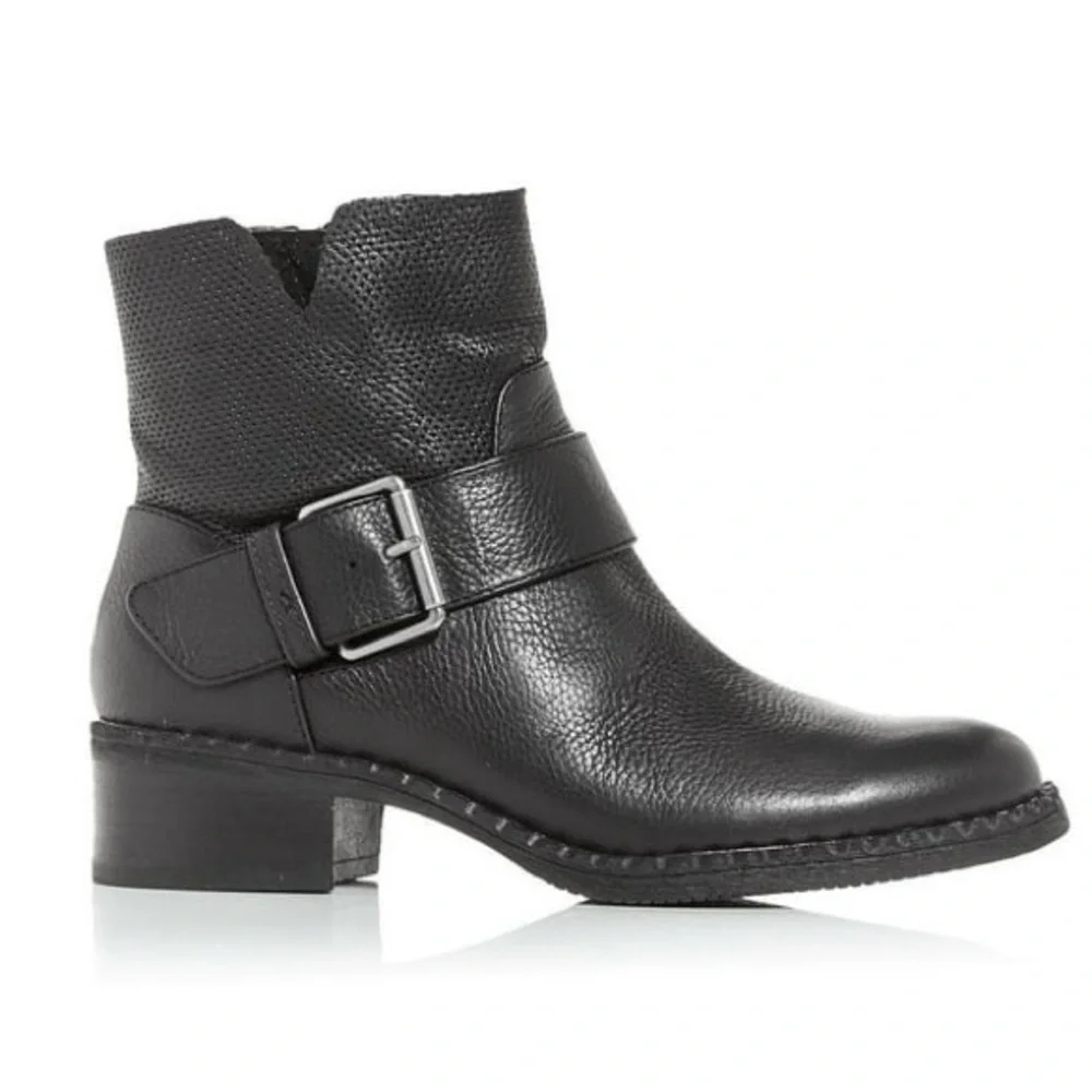 Kenneth Cole brand new