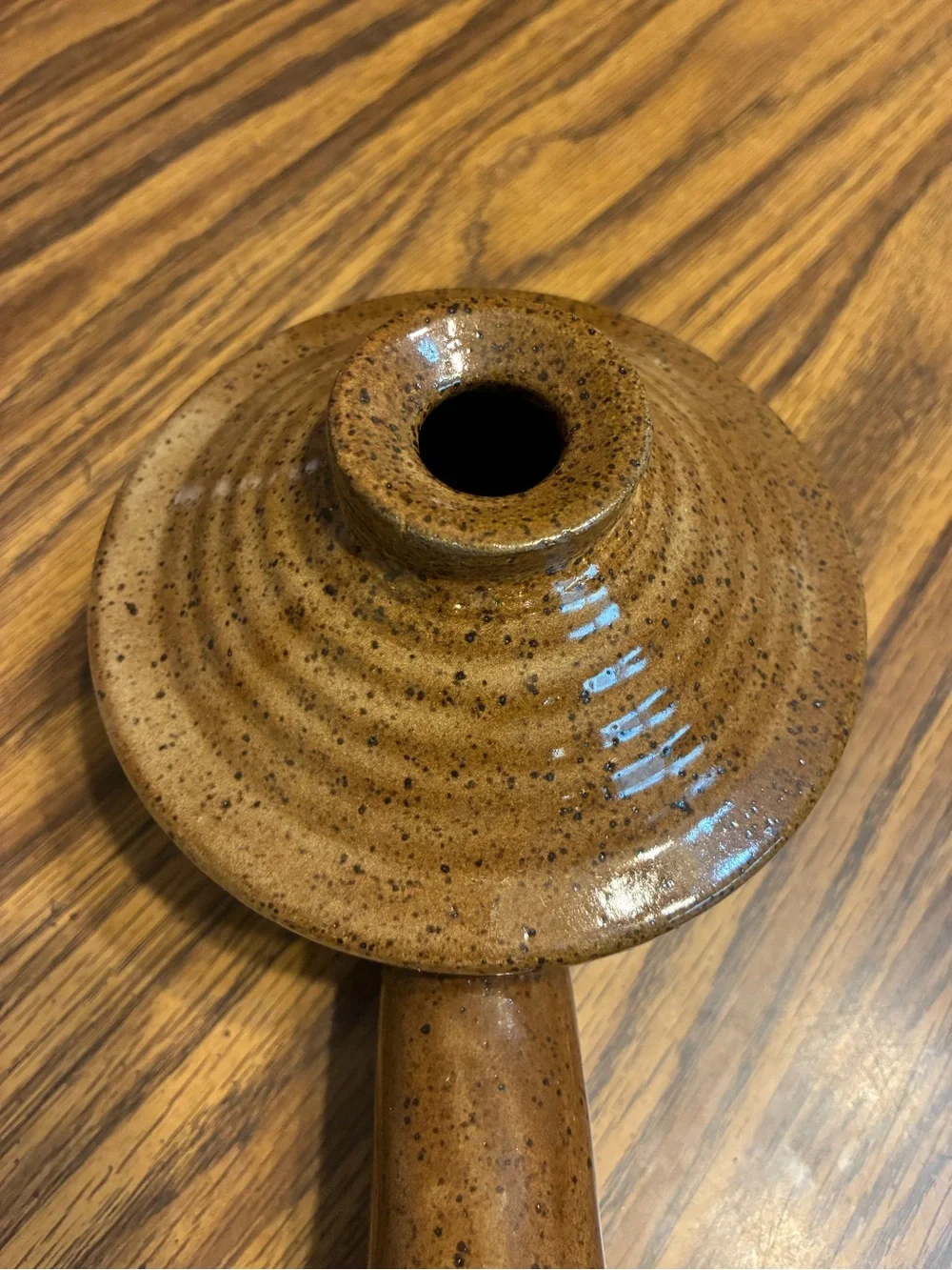 Brown Speckled Stoneware Pottery Onion Soup Bowl w/Vented Lid & Hollow Handle