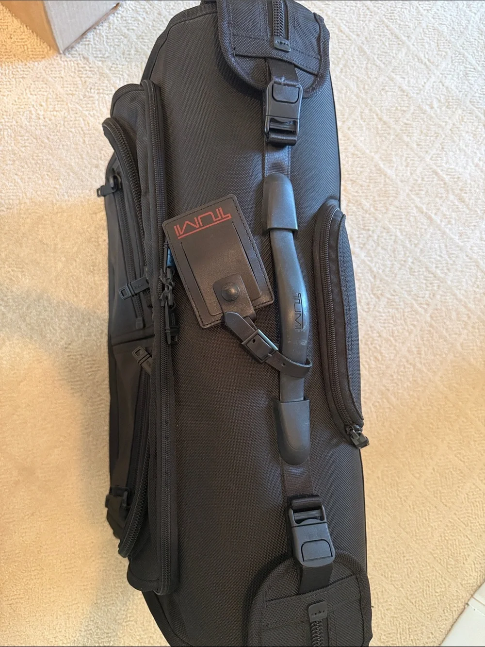 Tumi sleek garment