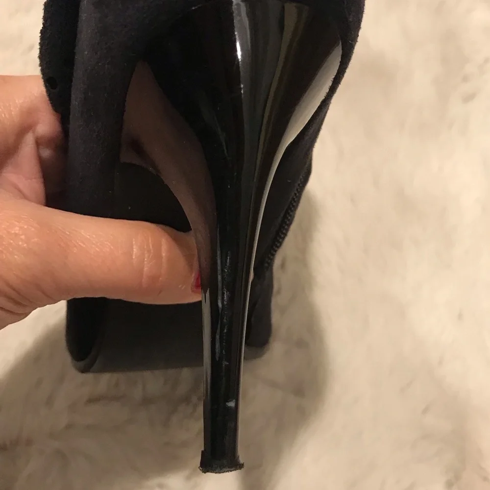 Jeffrey Campbell very sexy